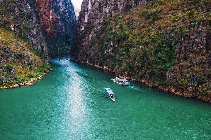 4-Day Ha Giang Loop Motorbike Tour from Hanoi — Ma Pi Leng, Homestays & Nho Que River photo 2