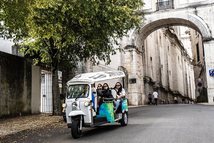 Lisbon Tuk Tuk Tour: Private Half-Day and Full-Day City Highlights