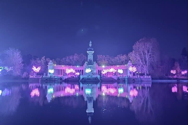 Magical Madrid Christmas Lights E-Bike Tour: Evening Ride Through Illuminated Landmarks