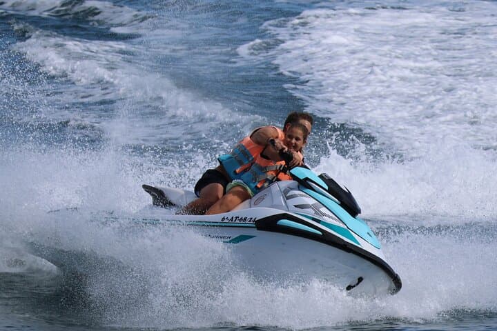 Valencia Jet Ski Excursion: 30-Minute Malvarrosa to La Patacona Ride