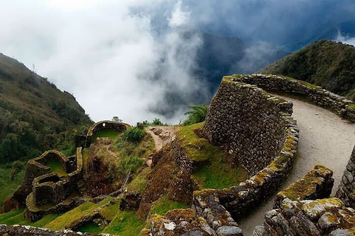 Classic Inca Trail: 4-Day Hike to Machu Picchu via the Sun Gate photo 6
