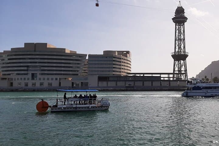 Pedal Cycle Boat Rental in Valencia: Malvarrosa Beach Cruise photo 5