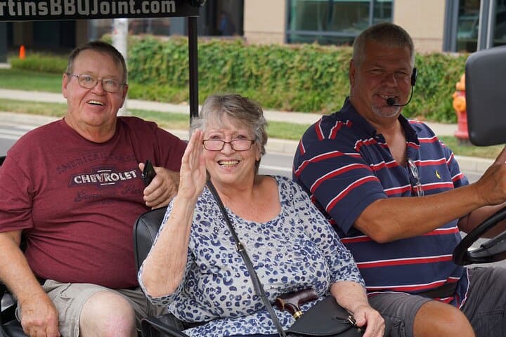Nashville Legends & Landmarks Golf Cart Tour — 90-Minute City Sightseeing photo 2