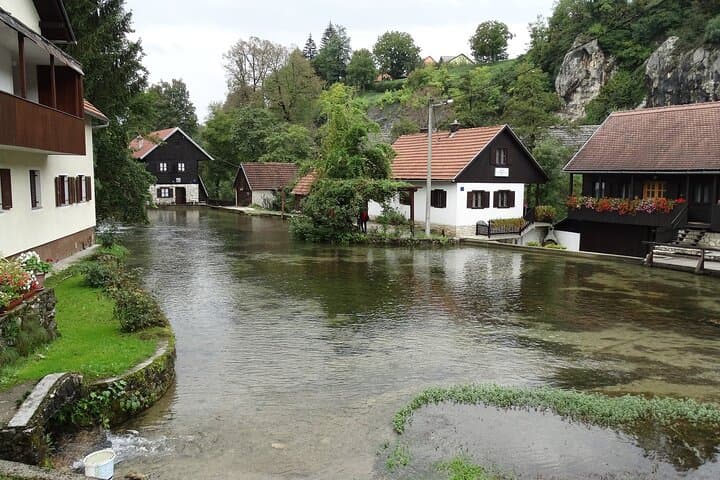 Private Transfer Split to Ljubljana via Plitvice Lakes National Park photo 5