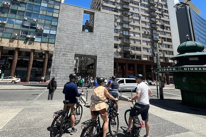 Montevideo Electric Bicycle Tour: Rambla, Prado and Ciudad Vieja by E-Bike photo 6