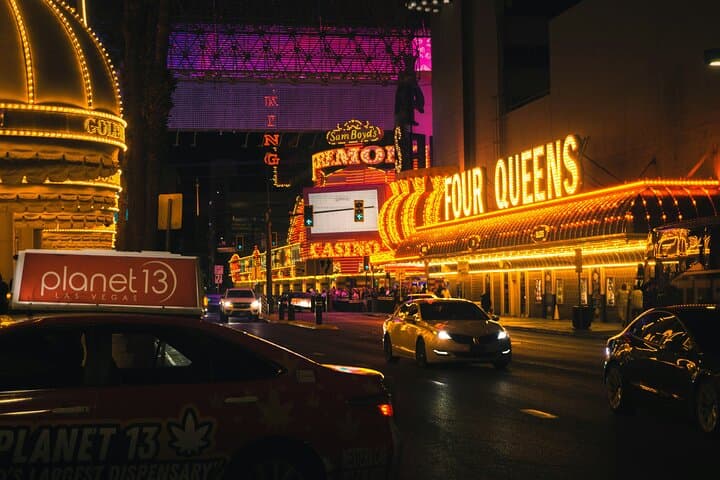 Downtown Las Vegas Self-Guided Mob & Neon Walking Tour photo 4