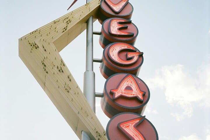 Downtown Las Vegas Self-Guided Mob & Neon Walking Tour photo 3