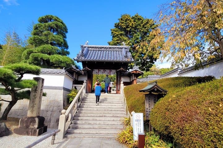 Gentle Kurashiki Cycling: Brompton Ride Through Igusa, Temple & Bikan Quarter photo 5