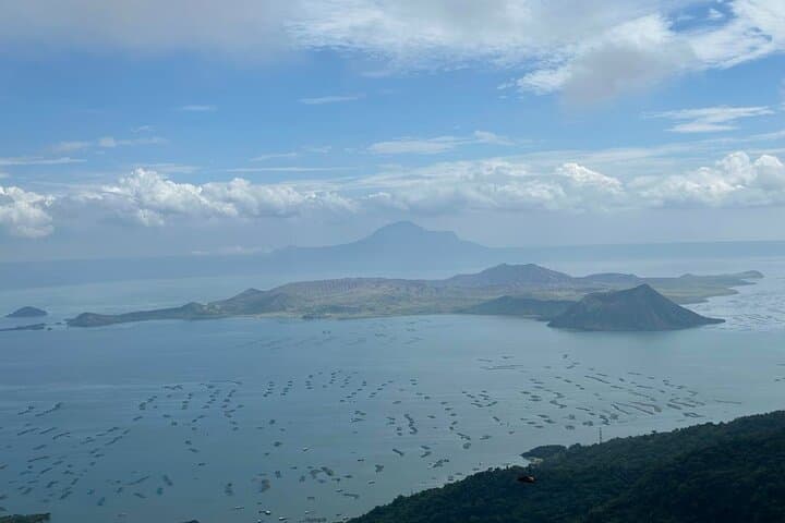Tagaytay Taal Volcano Day Tour — Private Car, Ridge Views & Local Eats photo 4