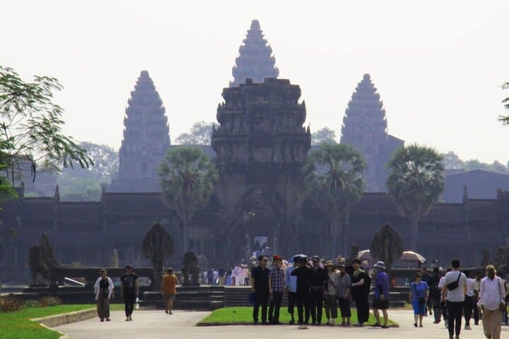 Sunrise at Angkor: Private Temple Tour of Angkor Wat, Ta Prohm & Bayon photo 5