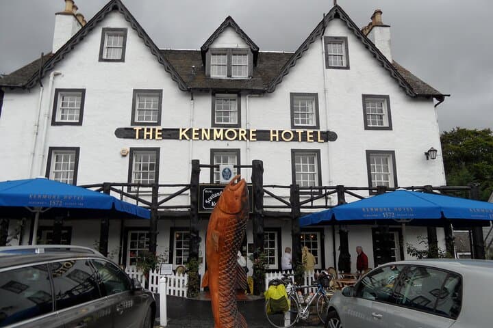 Historic Edinburgh Private Walking Tour: Royal Mile & Old Town Highlights photo 4