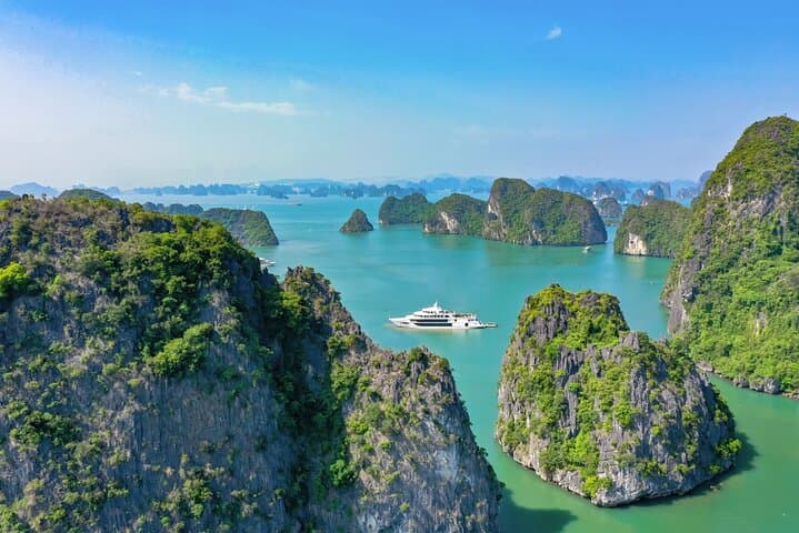 Sea Octopus Day Cruise — Luxury Halong Bay Day Trip from Hanoi photo 5