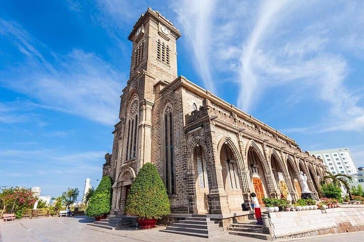 Nha Trang Instagram Day Tour: Tram Huong, Ponagar Temple & Hon Chong in 4 Hours