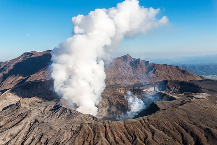 Mount Aso & Kumamoto Castle Day Tour from Fukuoka — Volcano Views, Grasslands & Culture photo 6