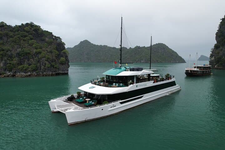Halong Bay & Lan Ha Bay Luxury Day Cruise from Hanoi — Kayaking, Swimming & Water Slides
