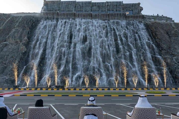 Khorfakkan Full-Day Private City Tour: Waterfall, Beach & Najd Al Maqsar photo 4