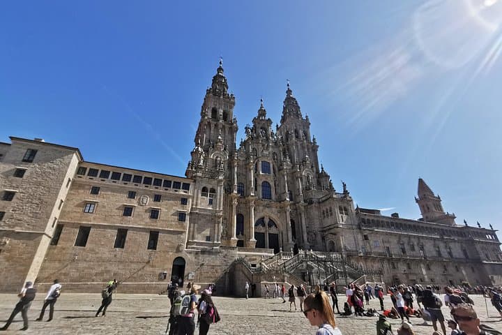 Camino Francés: Sarria to Santiago in 5 Days — 100 km Pilgrimage Guide photo 5