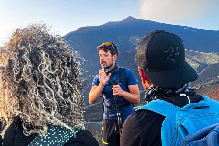 Private Mount Etna Hike and 200-Year-Old Winery Lunch from Taormina photo 3