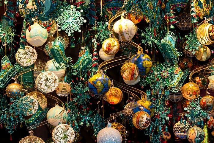 Interactive Scavenger Game at Lyon Christmas Markets — 2-Hour Holiday Challenge photo 4