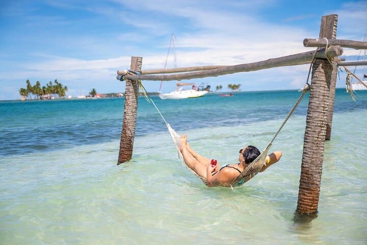 3-Day San Blas Island Hopping: Stay on Pelicano & Aroma with Guna Mola Workshop photo 1