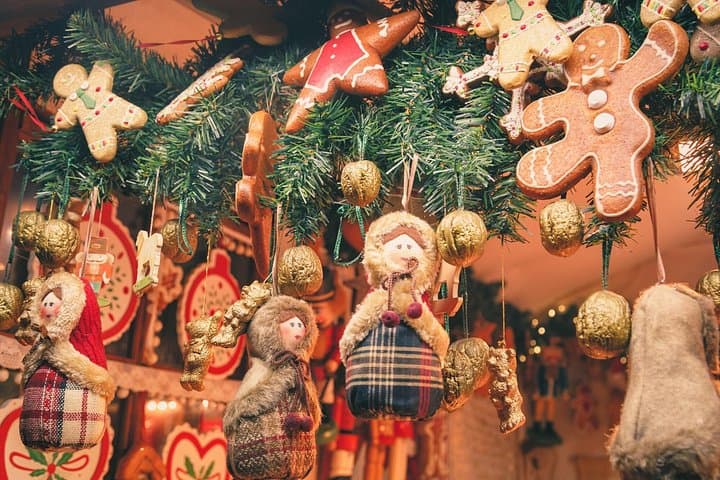 Toulouse Christmas Market Treasure Hunt: Unusual Track Game photo 2
