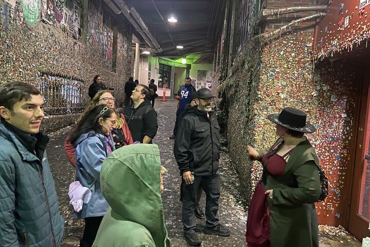 Haunted Seattle Booze and Boos: Pike Place Ghost and Pub Walking Tour photo 3