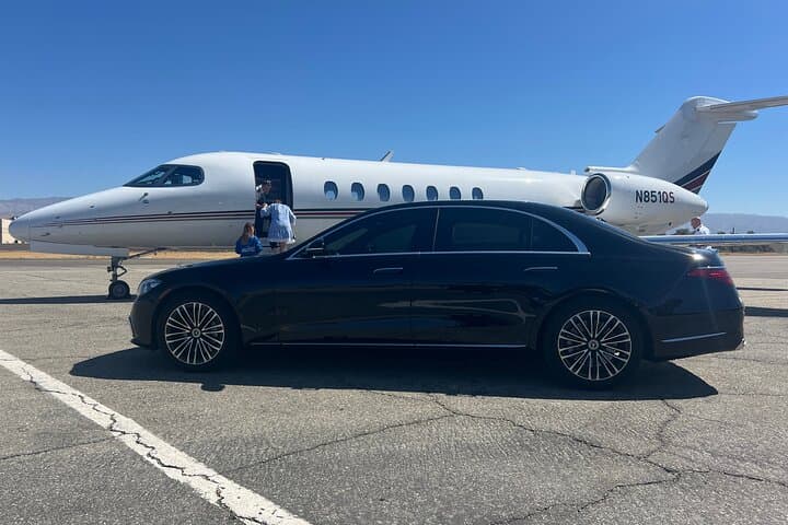 Palm Springs Premier Black Car & Airport Limousine Service — Private Airport Transfers