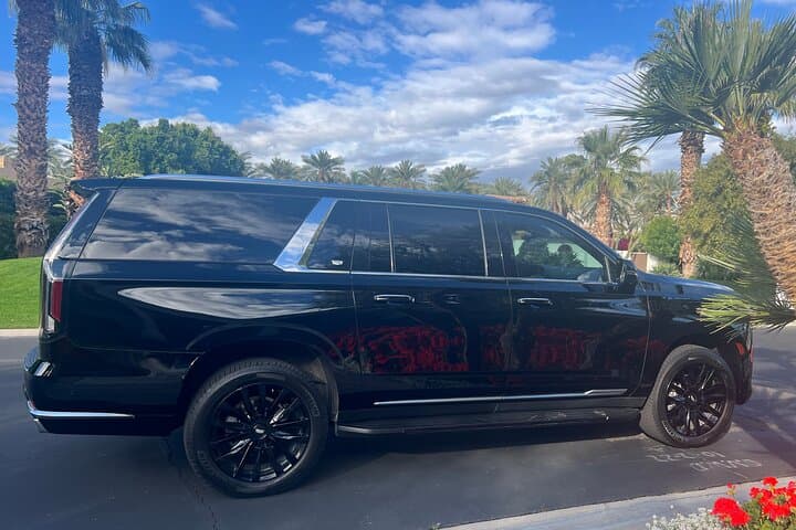Palm Springs Premier Black Car & Airport Limousine Service — Private Airport Transfers photo 3