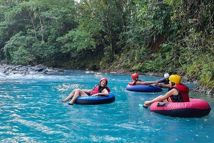 Rio Celeste Tubing Adventure: Glide Costa Rica’s Turquoise River photo 3