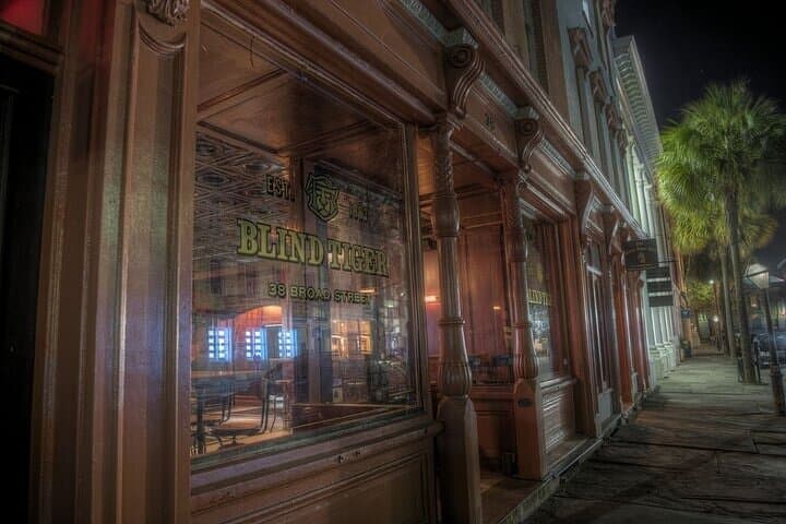 Charleston Haunted Pub Crawl: Ghosts, Grog, and Colonial Secrets photo 4