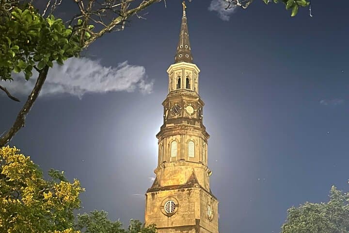 Death and Depravity Ghost Tour Charleston: Dark History Walking Tour photo 3