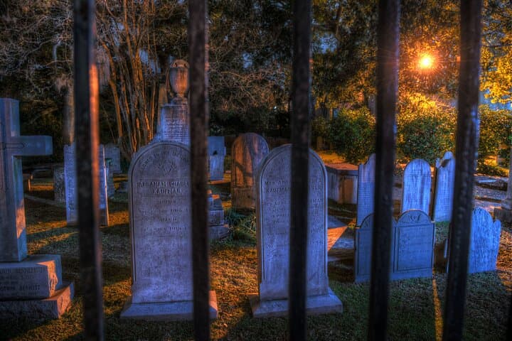 Death and Depravity Ghost Tour Charleston: Dark History Walking Tour photo 4