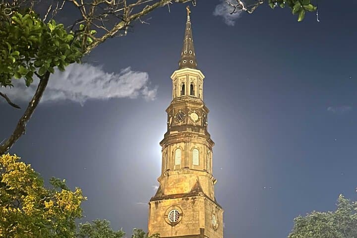 Charleston Ghosts of Liberty Guided Walking Tour: Twilight History & Hauntings photo 4