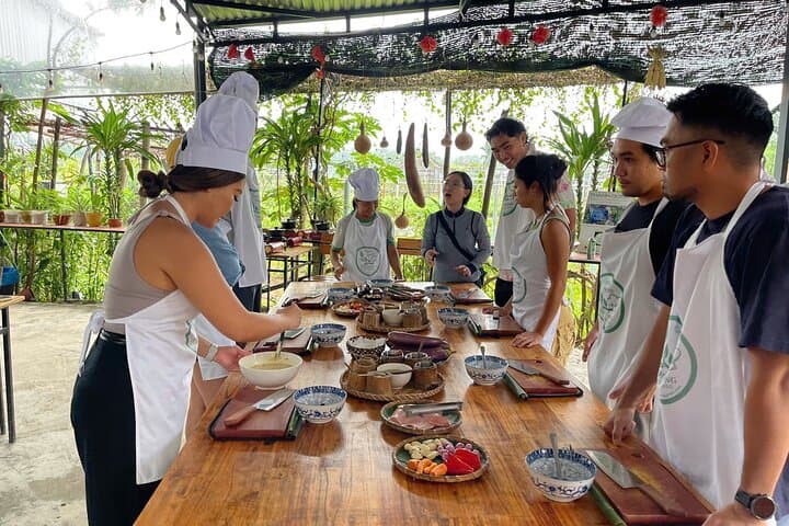 Hoi An Vespa Cooking Adventure: Market-to-Table Class in Tra Que
