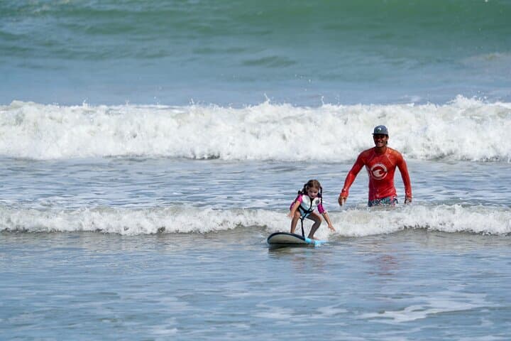 Family Surf Lessons in Playa Sámara: Beginner-Friendly Waves & Certified Instructors photo 5