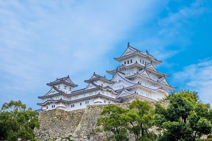Explore Himeji Castle: Complete Guided Walk of Japan’s White Heron Fortress photo 6