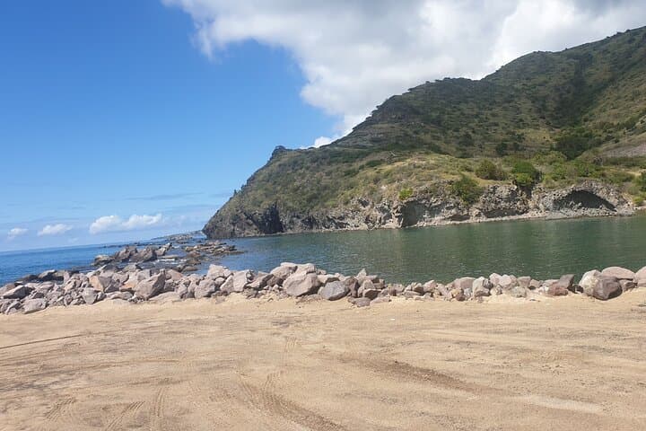 Effortless St. Kitts Beach Transfers — Round-Trip Shuttle Guide photo 2