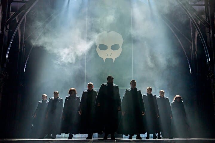 Harry Potter and the Cursed Child London Tickets: Full-Day West End Experience photo 4