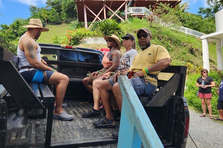Roatán Adventure Combo: Horseback, ATV & Jungle Zipline in One Day photo 4