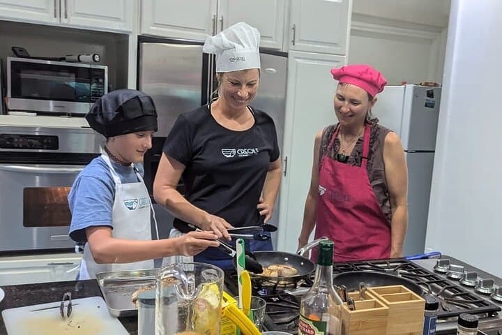 Caribbean Sip'n'Cook Sint Maarten: Hands-On Island Cooking Class with Rum Punch photo 3