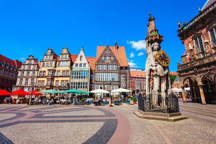Bremen Scavenger Hunt: Self-Guided Highlights Walking Tour photo 3