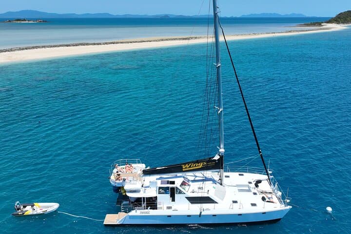 Whitsundays Sail, SUP & Snorkel Day Tour from Airlie Beach