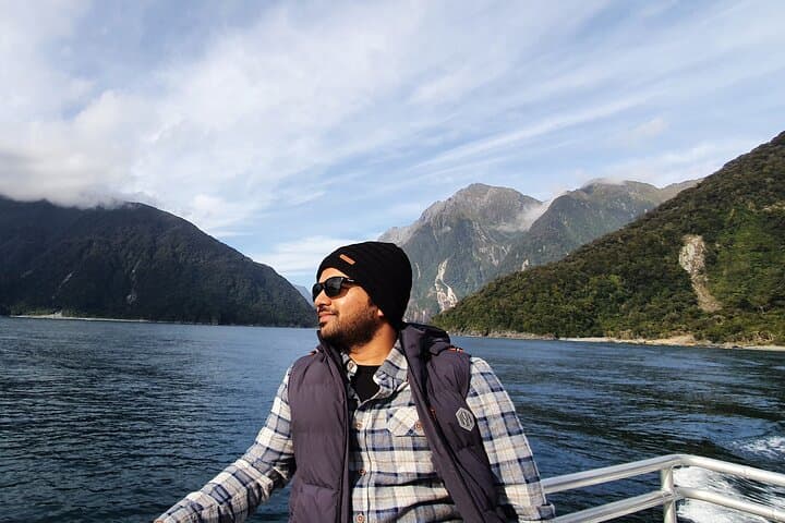 Four-Day South Island Scenic Tour: Milford Sound, Mount Cook & Lake Tekapo from Queenstown