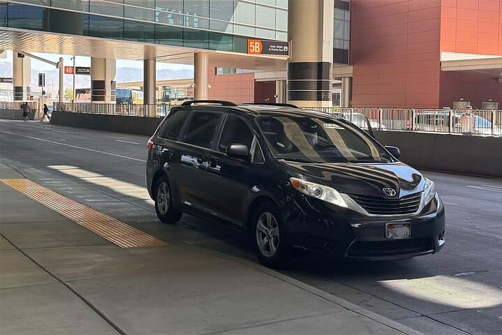 Private Salt Lake City Airport Transfer to Downtown Hotels — Fast, Reliable Ride photo 4