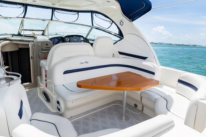 Fort Lauderdale Sundancer 40 Private Yacht Charter: Sandbars, Sightseeing & Dining photo 6