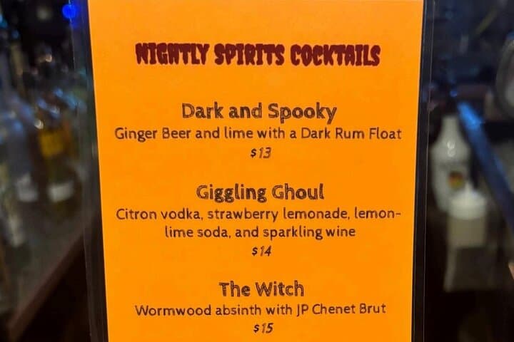 Haunted Seattle Booze and Boos: Pike Place Ghost and Pub Walking Tour photo 5