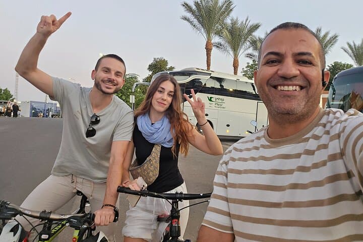 Aswan Bicycle City Tour: Nile Corniche, Coptic Cathedral & Local Market
