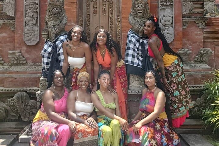 Full-Day Ubud Private Guided Tour — Monkey Forest, Tegalalang & Tirta Empul photo 2