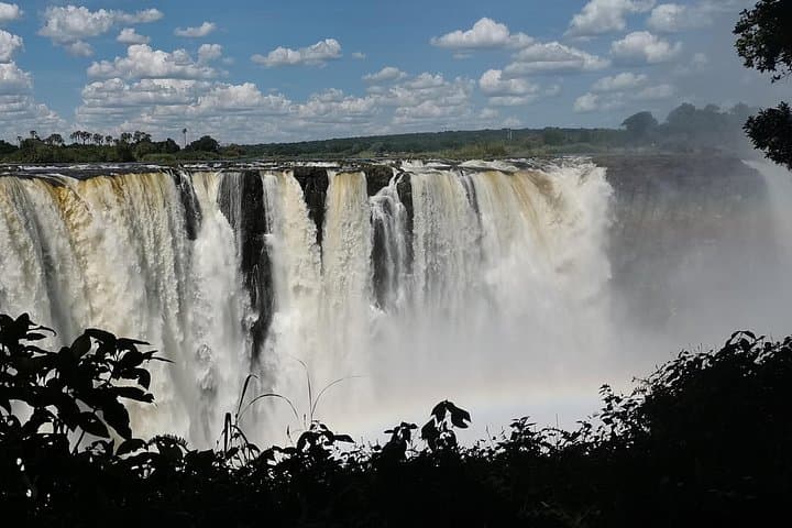 Victoria Falls International Airport Private Transfer — Meet & Greet to Town photo 3