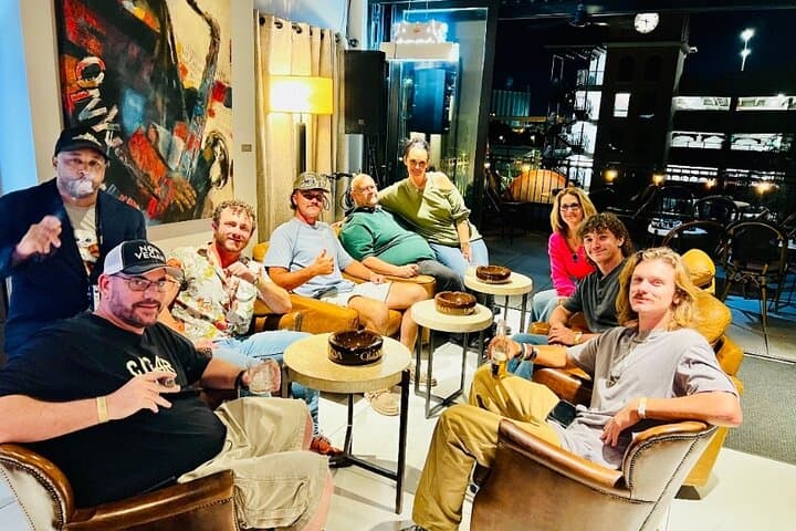 Taste of Ybor City: Tampa Cigar Bus Tour & Historic Cigar Lounges